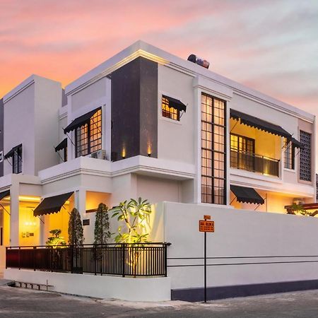 Hening Pool Villa Purwokerto Exterior photo