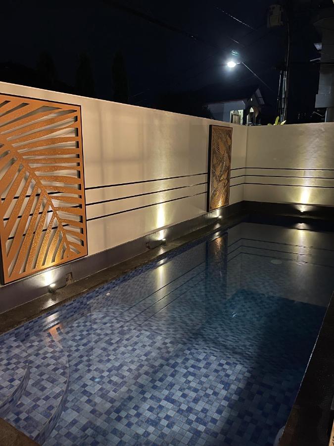 Hening Pool Villa Purwokerto Exterior photo
